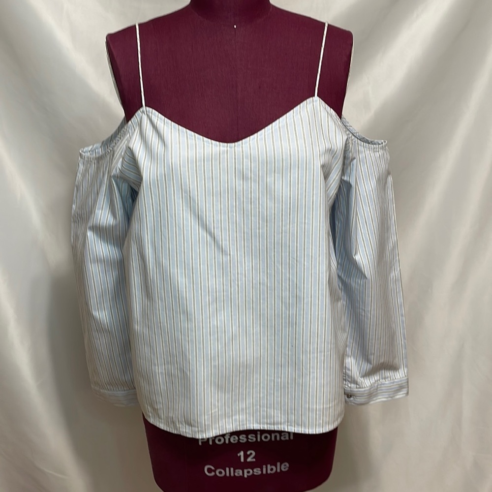 Calvin Klein Cold Shoulder Oxford in Sky Blue Pinstripe Size XL